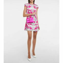 Versace La Medusa Satin Wallet On Chain 9 Versace La Medusa Satin Wallet On Chain -Outlet Versace Store unnamed file 1900