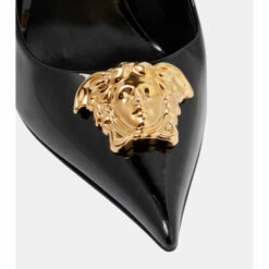 Versace La Medusa Patent Leather Pumps 11 Versace La Medusa Patent Leather Pumps -Outlet Versace Store unnamed file 807