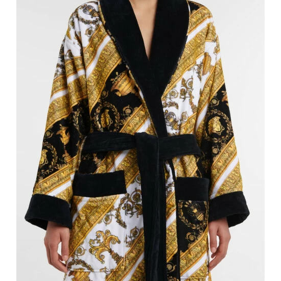 Versace Barocco Printed Cotton Bathrobe 4 Versace Barocco Printed Cotton Bathrobe - Image 3